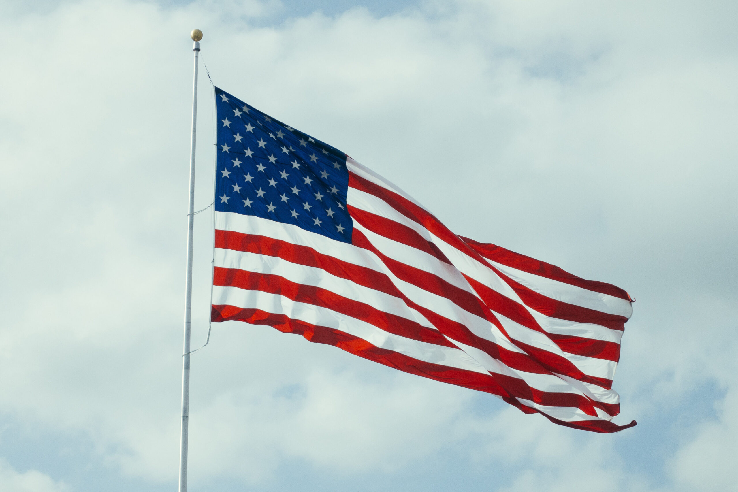 Read more about the article Parcel’s Post: Gales of Trivia – Unveiling the Stars and Stripes: 10 Intriguing American Flag Trivia